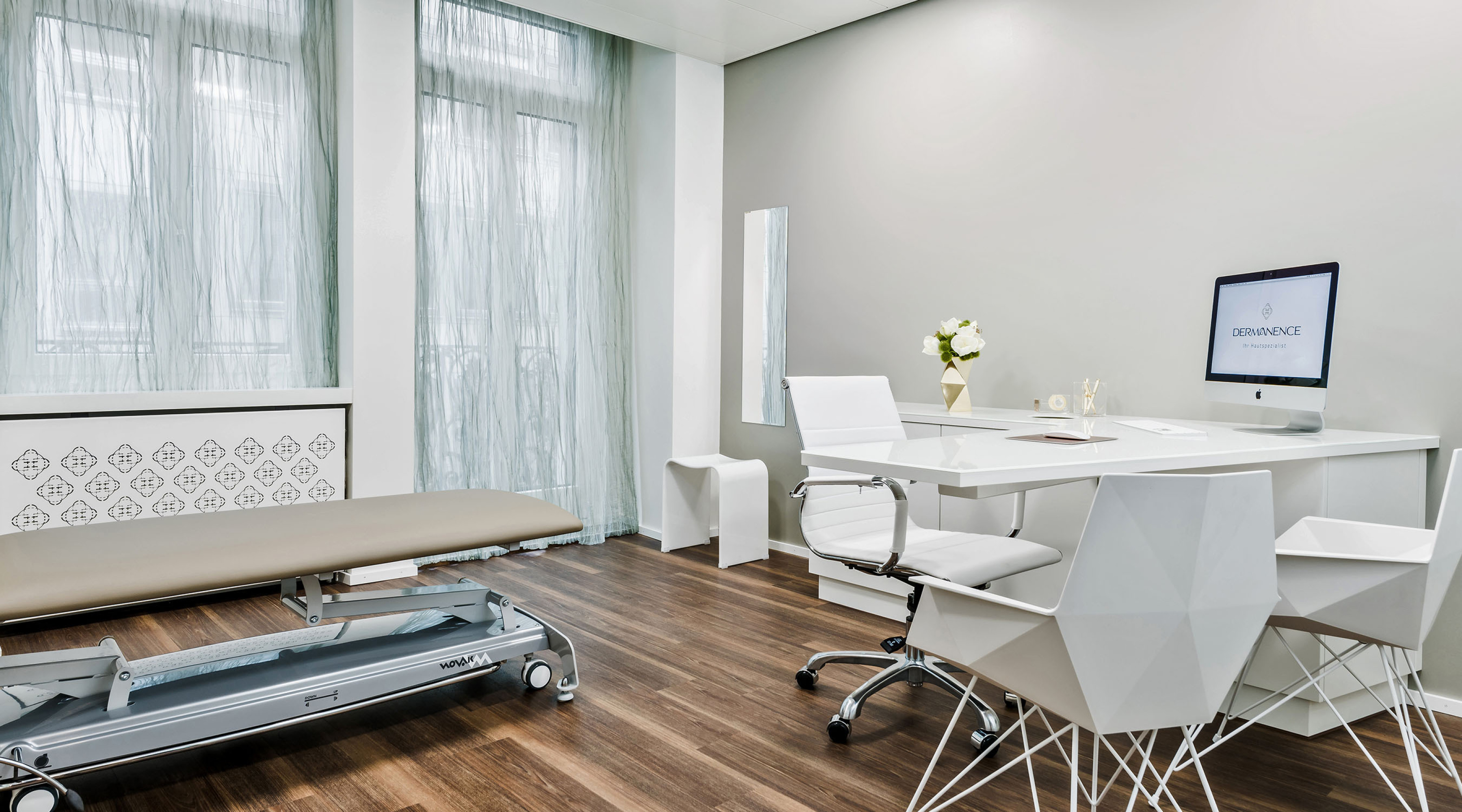 Bilder Von Hautarztpraxis Drs.linzbach & Schleussner Dermanence Bahnhofstrasse | Ihre Hautarztpraxis im Herzen Zürichs